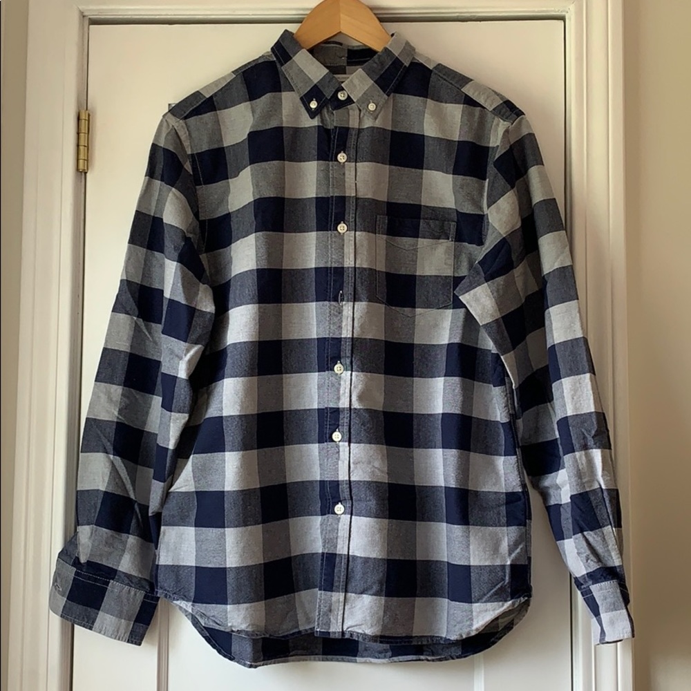 LIKE NEW: OLD NAVY Blue Button Down Shirt, Men’s L